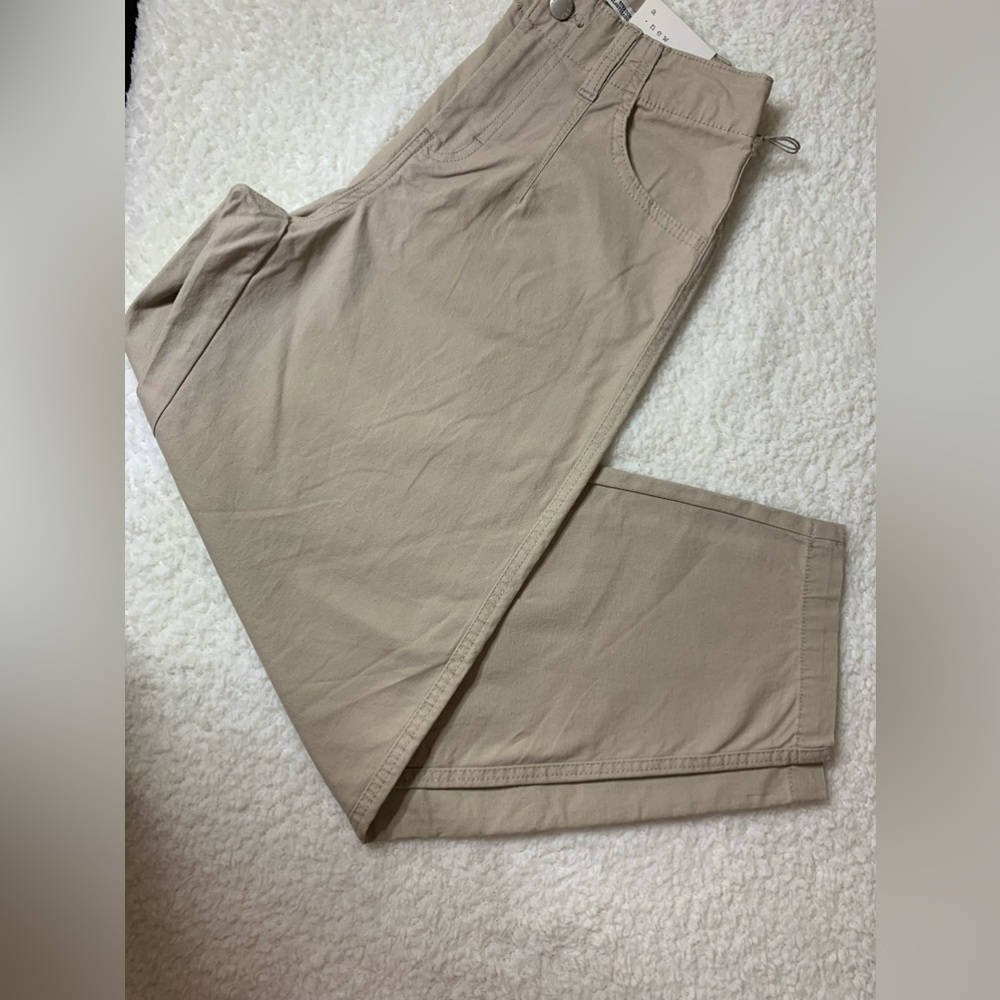 NWT women pants.